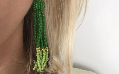 Earrings with seed beads